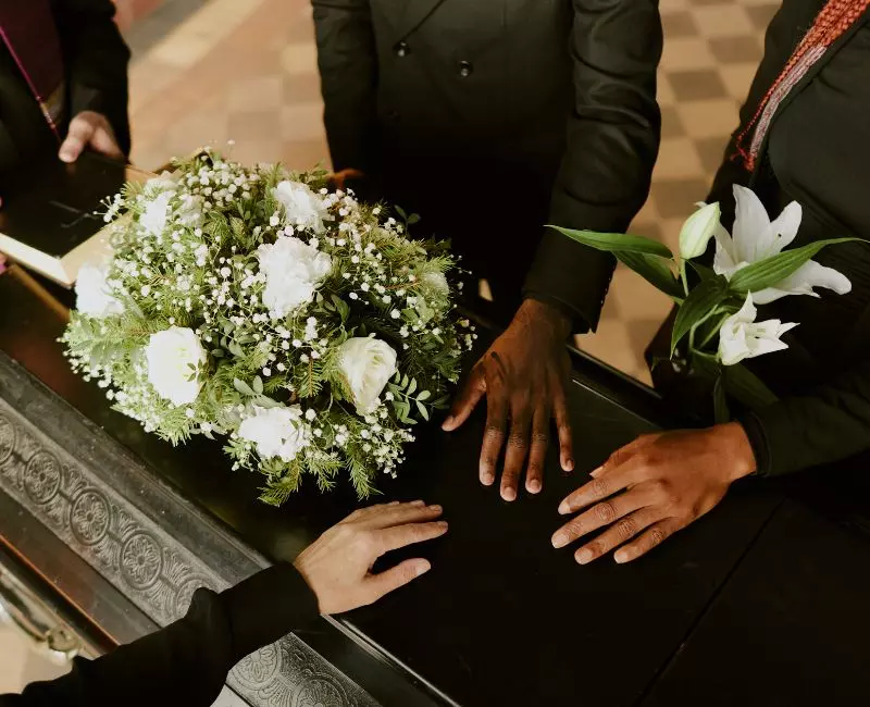 servicios funerarios en El Salvador
